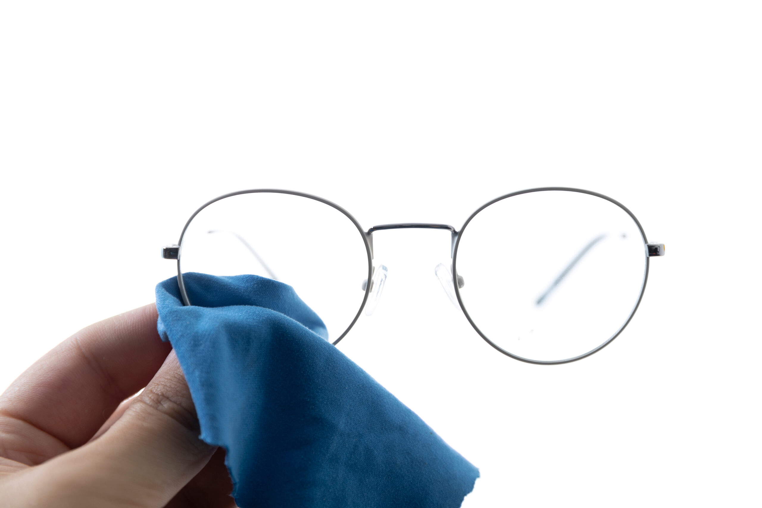 Cómo limpiar las gafas