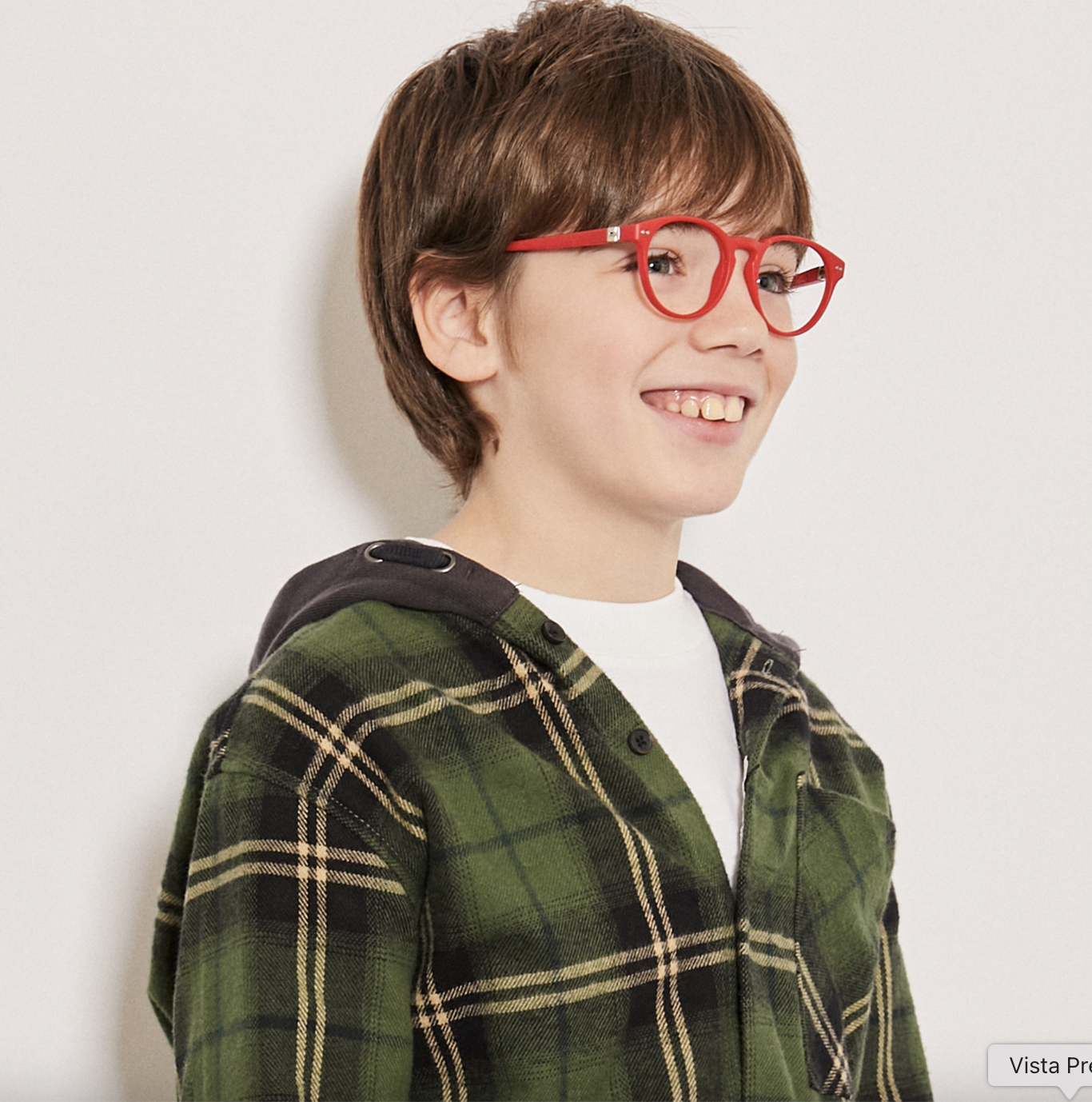 ¿A qué edad pueden los niños usar lentillas?